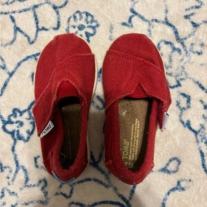 TOMS toddler Red Canvas Shoes